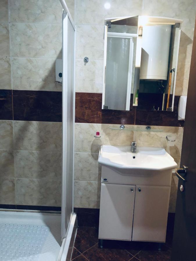 Beautiful Apartment Right By The Sea, Sveti Vlas Bagian luar foto